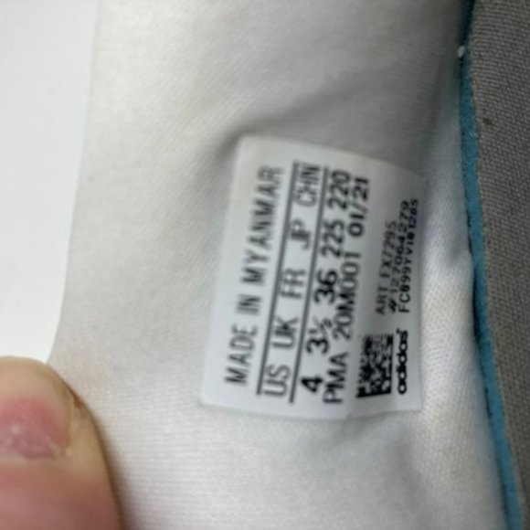 Womens Adidas size 4 - Picture 8 of 8